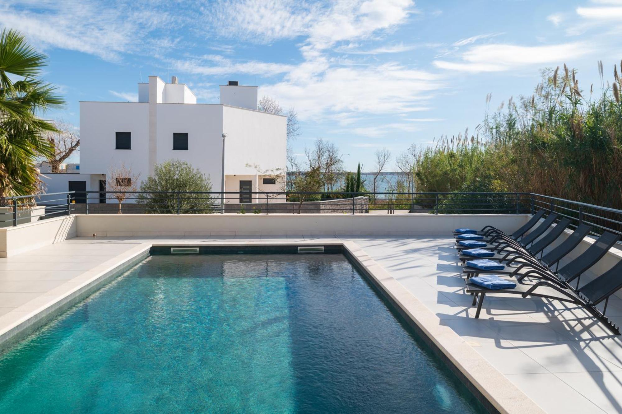 Villa Roca With Heated Pool And Sauna Privlaka  Bagian luar foto