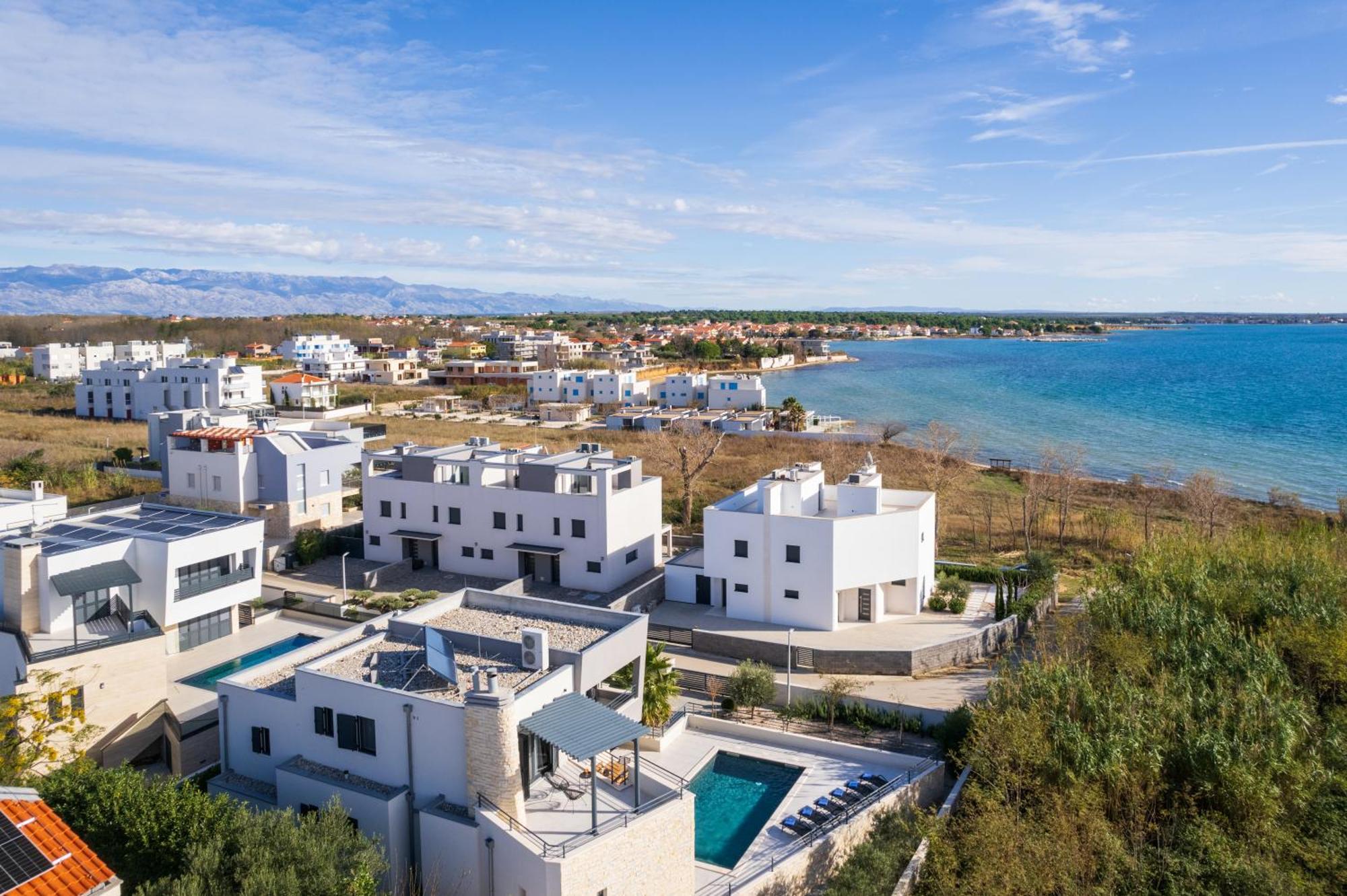 Villa Roca With Heated Pool And Sauna Privlaka  Bagian luar foto