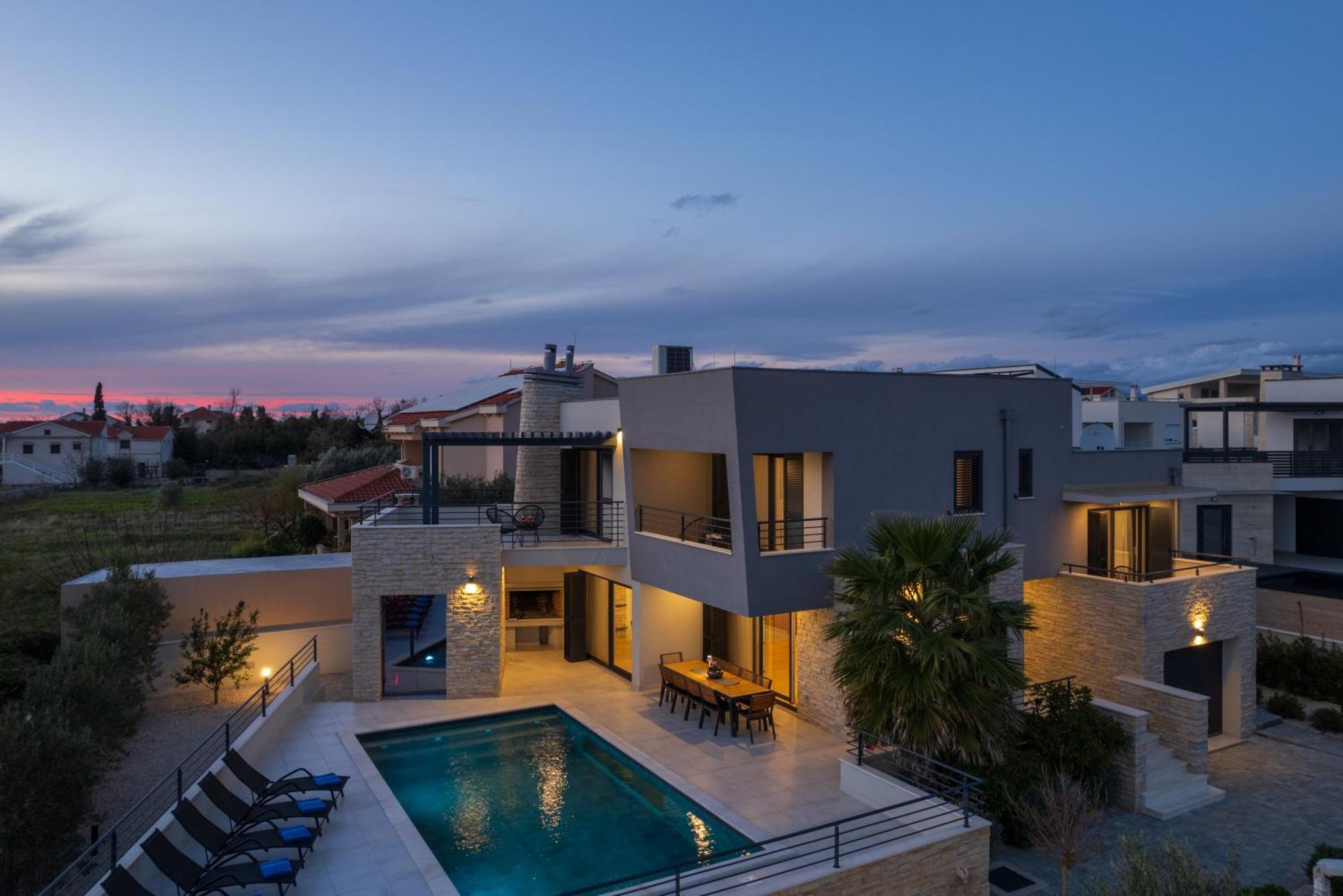 Villa Roca With Heated Pool And Sauna Privlaka  Bagian luar foto