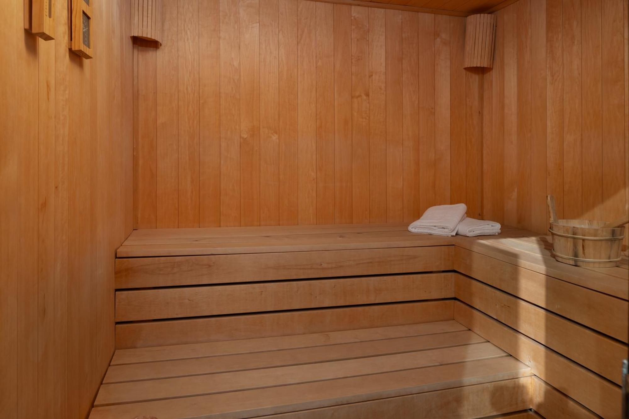 Villa Roca With Heated Pool And Sauna Privlaka  Bagian luar foto